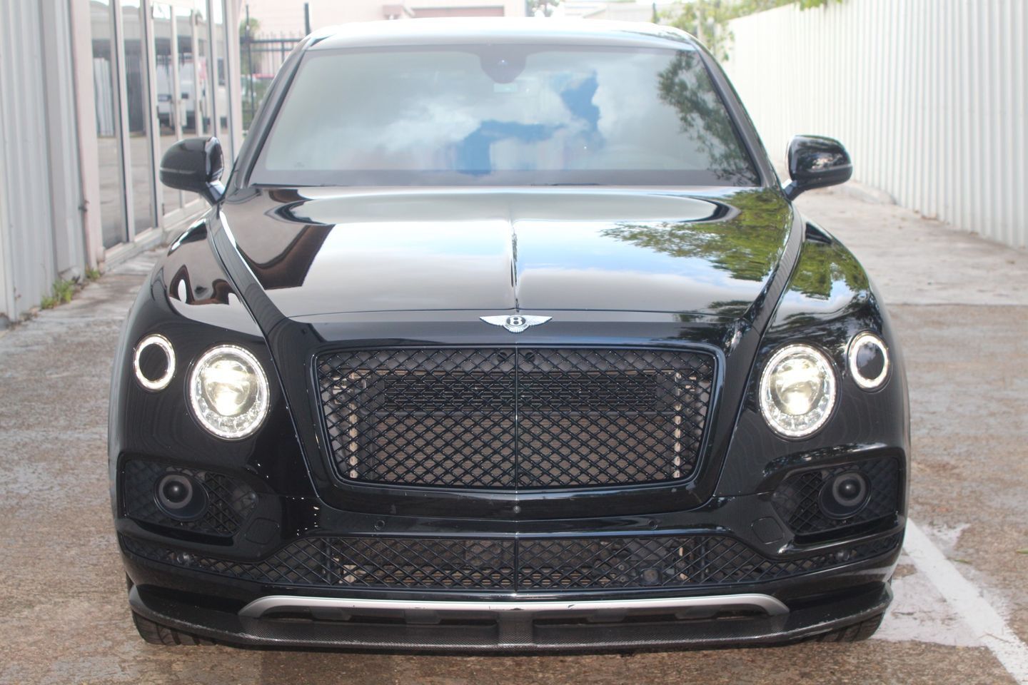 2018 bentley bentayga onyx edition
