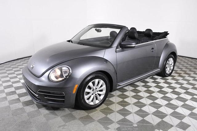 2018 volkswagen beetle 2.0t s