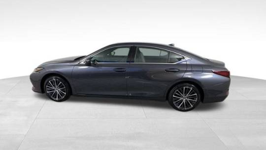2025 Lexus ES