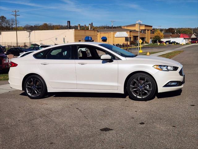 2018 ford fusion se