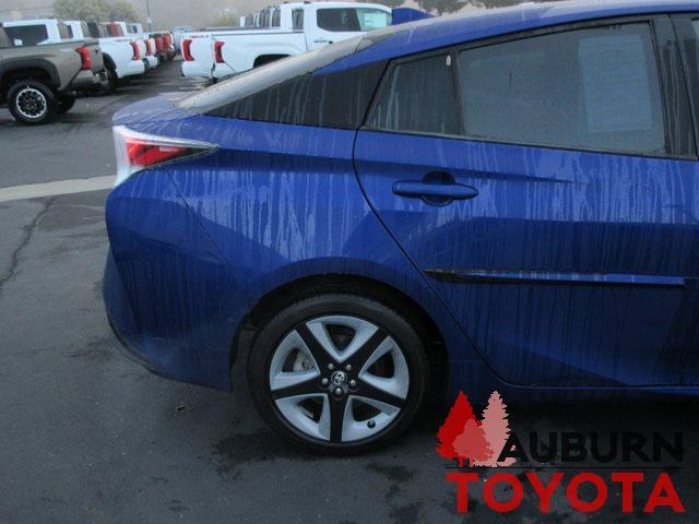 2017 toyota prius three touring
