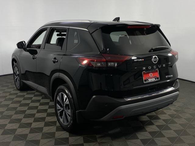 2021 nissan rogue sv