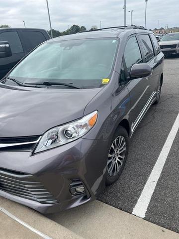 2019 toyota sienna xle premium