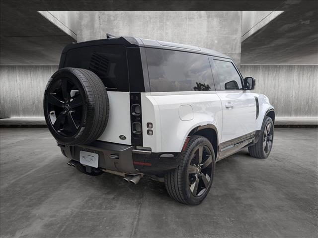 2023 land rover defender 90 v8