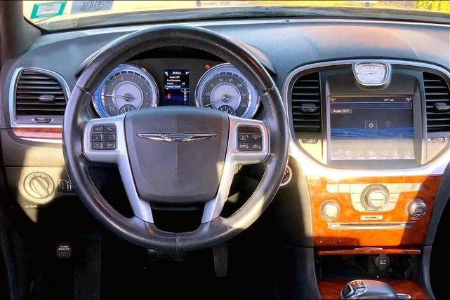 2014 chrysler 300 base