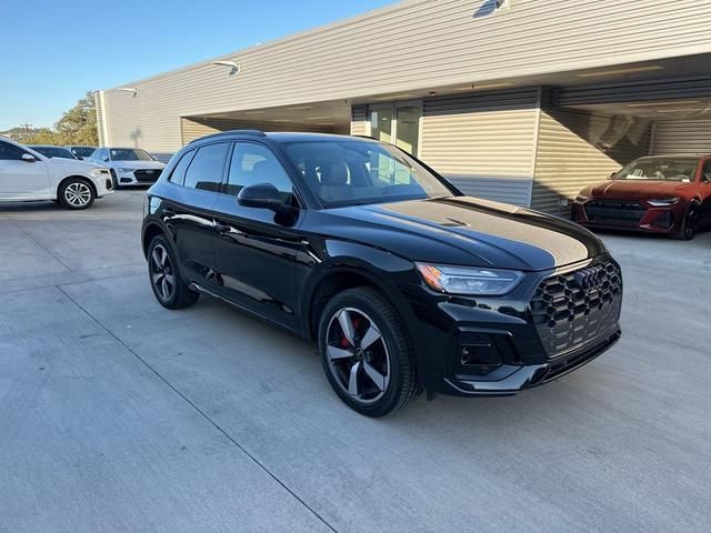 2024 audi q5 45 s line premium plus black optics quattro