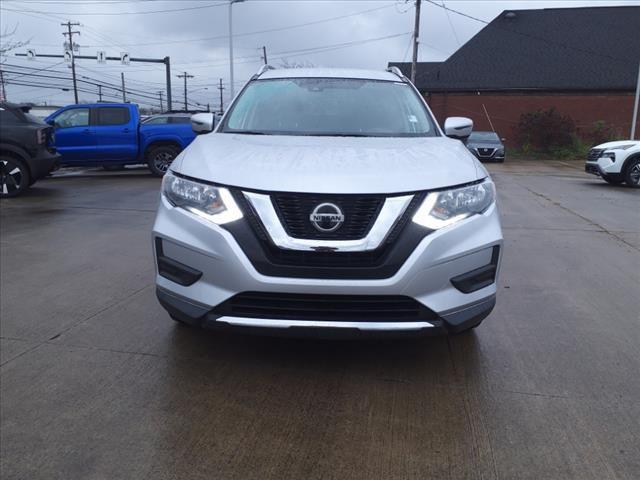 2020 nissan rogue sv