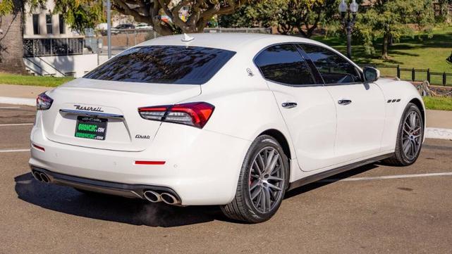 2021 maserati ghibli base