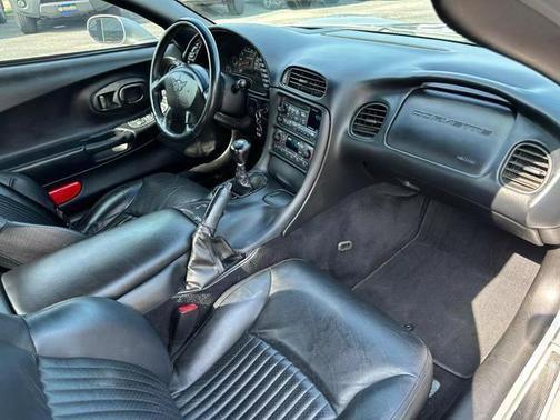 2004 chevrolet corvette in co bluffs, iowa