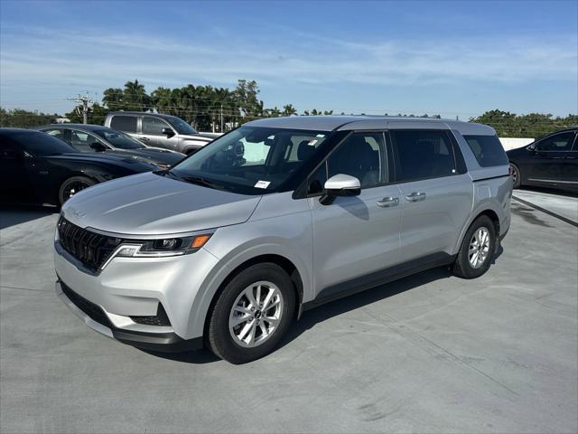 2023 kia carnival lx
