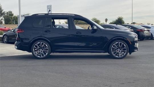 2025 BMW X7