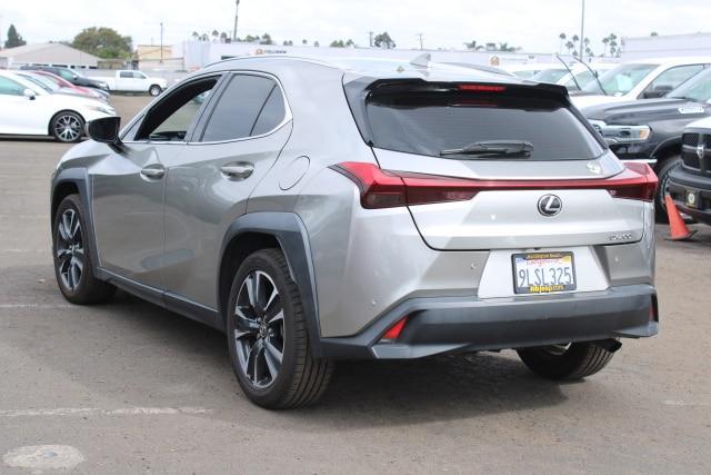 2021 lexus ux 200 base