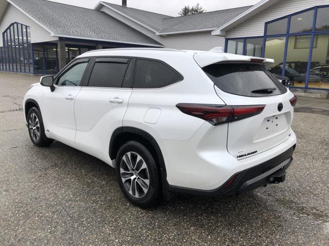 2024 toyota highlander hybrid xle