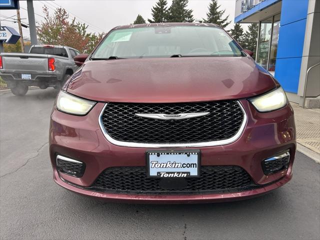 2022 chrysler pacifica hybrid touring l