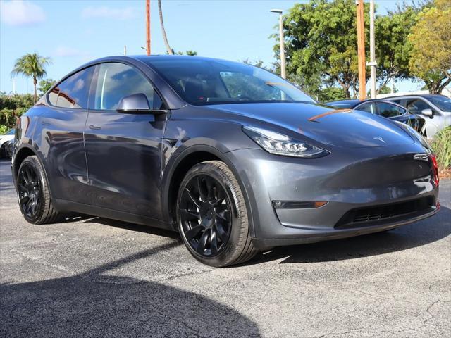 2022 tesla model y long range dual motor all-wheel drive