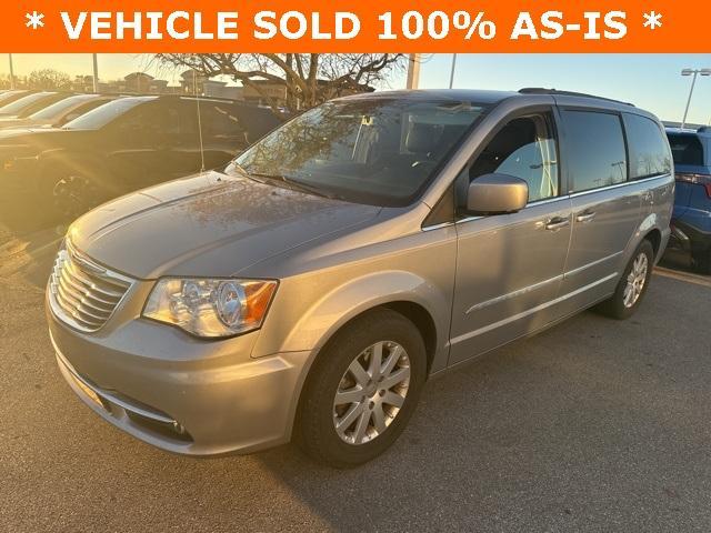 2013 chrysler town & country touring