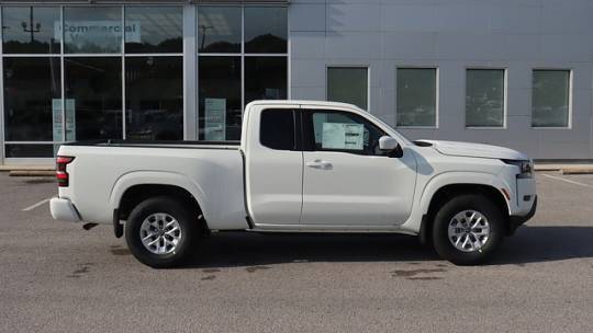 2024 Nissan Navara (Frontier) sv