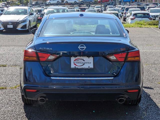 2023 nissan altima sr fwd