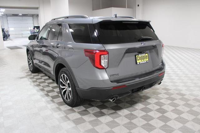 2022 ford explorer st-line