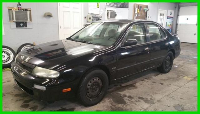 1993 nissan altima 5 speed manual black on gray low miles clean no reserve!