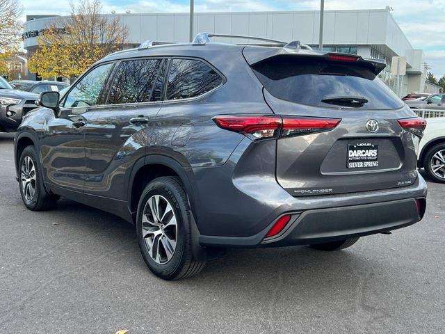 2021 toyota highlander xle