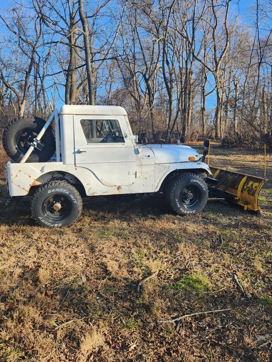 1970 kaiser jeep cj5. cj-5. 225 buick v6. warn overdrive. 4.88 gears. snowplow