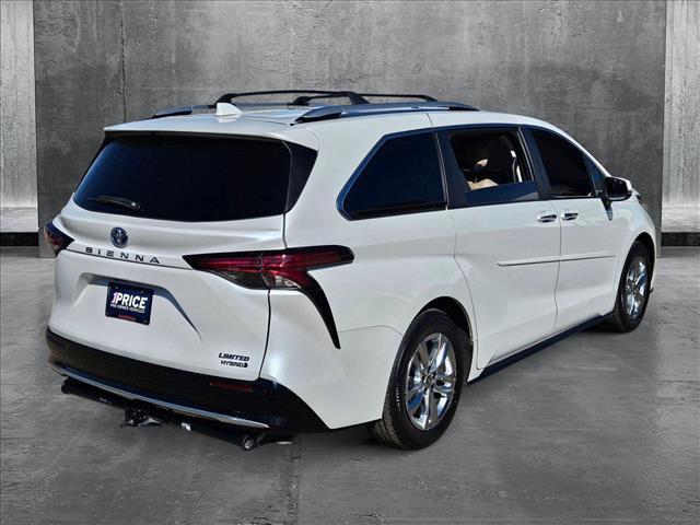 2022 toyota sienna limited 7-passenger