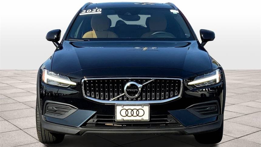 2020 volvo v60 cross country t5