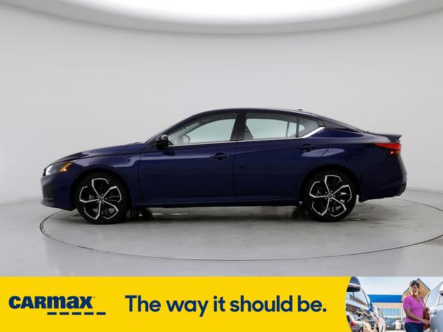 2023 nissan altima sr