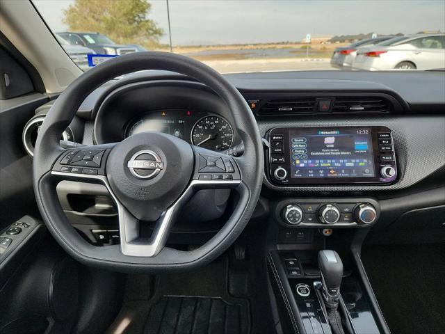 2023 nissan kicks sv