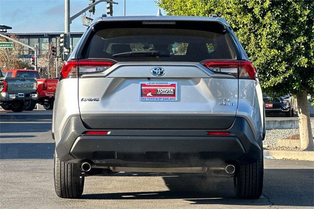2023 toyota rav4 hybrid le