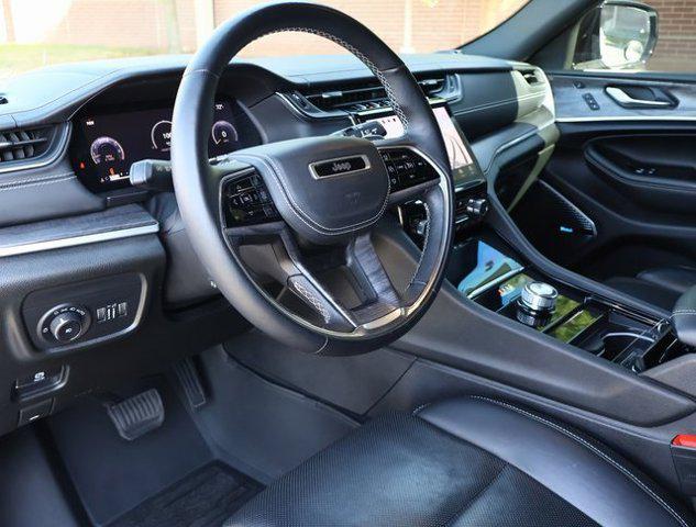 2022 jeep grand cherokee l overland