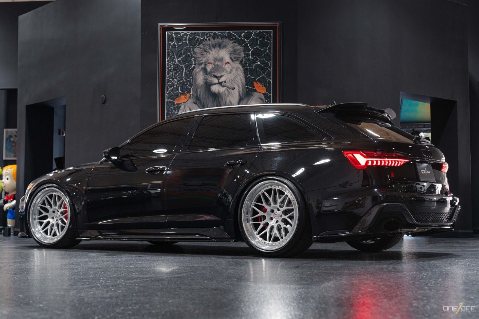 2021 audi rs6 avant 4.0t quattro w/ ccbs, black optic pack, maxton des