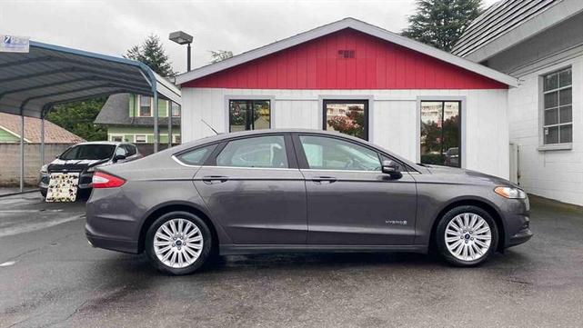 2015 ford fusion hybrid se