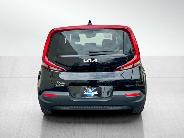 2022 kia soul s