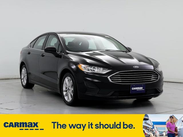 2020 ford fusion hybrid se