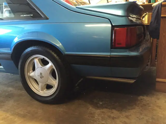 1991 ford mustang lx hatchback 2-door 5.0l