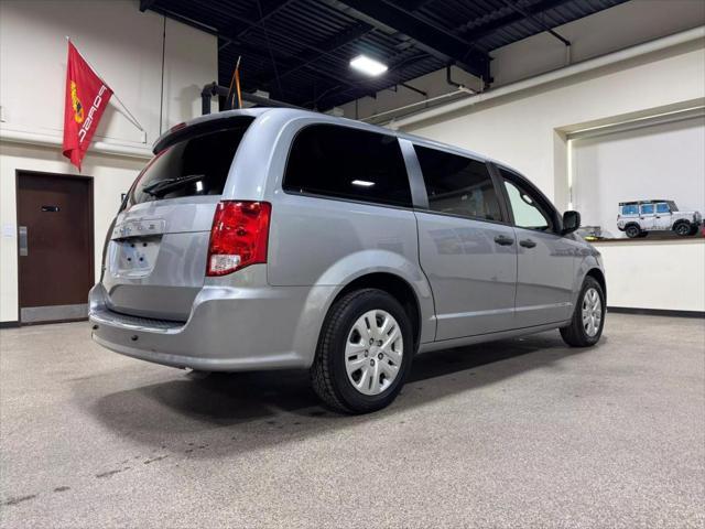 2019 dodge grand caravan se