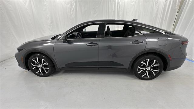 2024 toyota crown xle