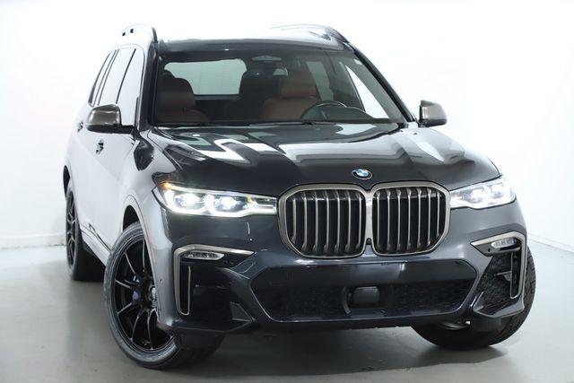 2022 bmw x7 m50i