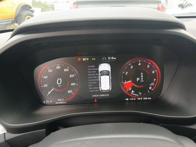 2022 volvo xc40 momentum