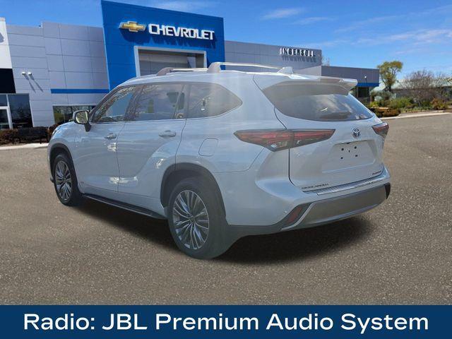 2022 toyota highlander hybrid platinum