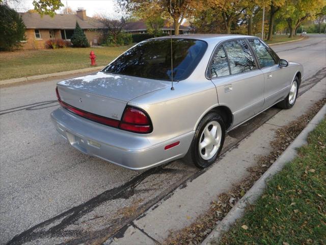 1997 oldsmobile lss base 4dr sedan