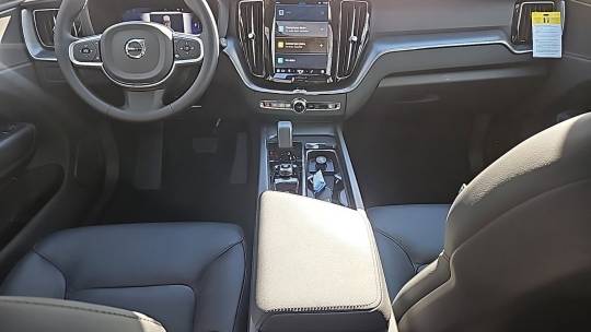 2025 Volvo XC60