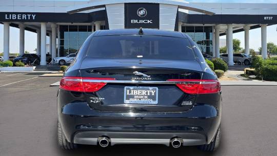 2017 Jaguar XF