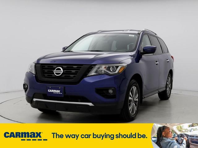 2019 nissan pathfinder sv