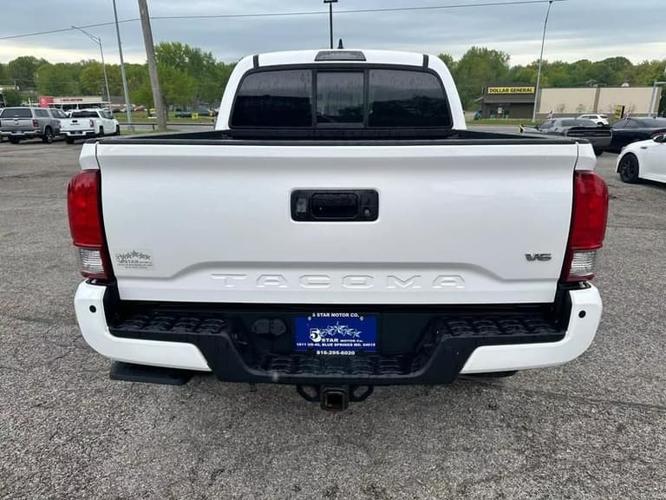 2016 toyota tacoma double cab trd off-road pickup 4d 5 ft in blue springs, missouri