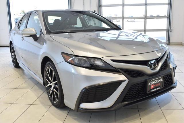 2024 toyota camry se