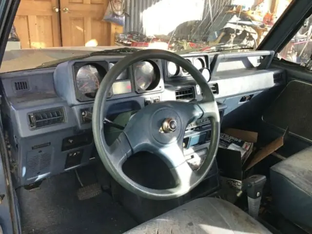 1989 first gen mitsubishi montero 4 door 6 cyl automatic 4x4 classic