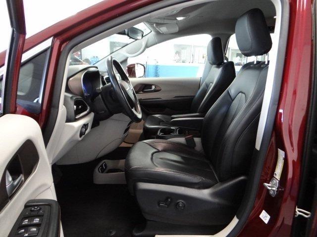 certified 2018 chrysler pacifica touring-l stoughton, wi 53589 for sale in stoughton, wisconsin